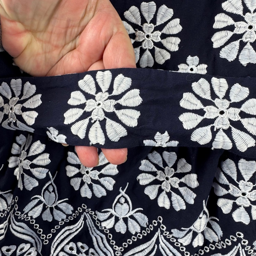 Talbots Navy White Floral Eyelet Peplum Top Bow Tie Waist Scallop Hem Size 8 - Picture 2 of 9